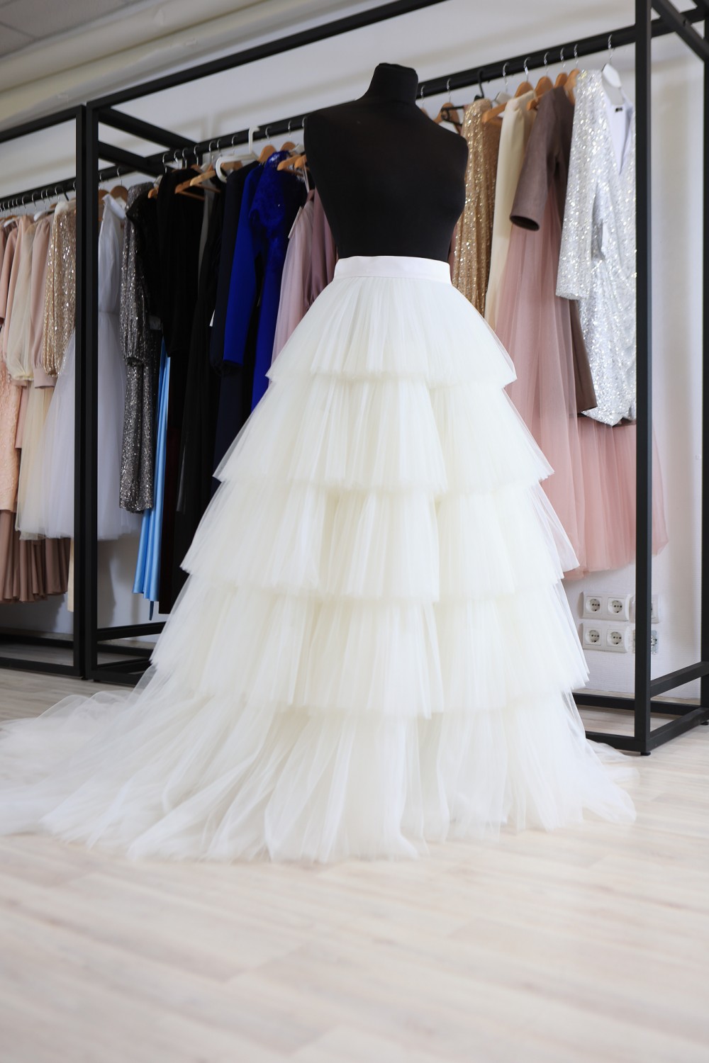 <span style="font-weight: 400;">Юбка свадебная</span><br>